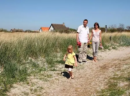 Ferienhaus & Ferienwohnung Insel Hiddensee Strand Neuendorf Neuendorf (Hiddensee)